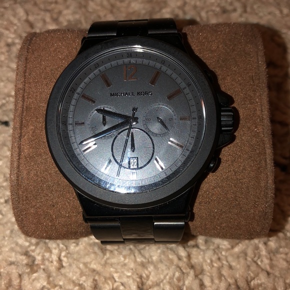 Michael Kors Black Watch - Picture 3 of 3